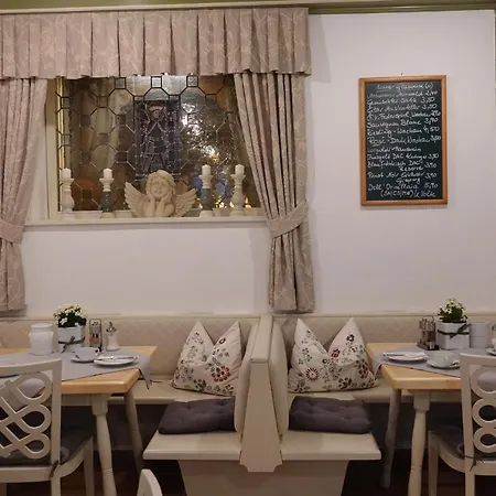 Zur Kanne * Markt Sankt Florian